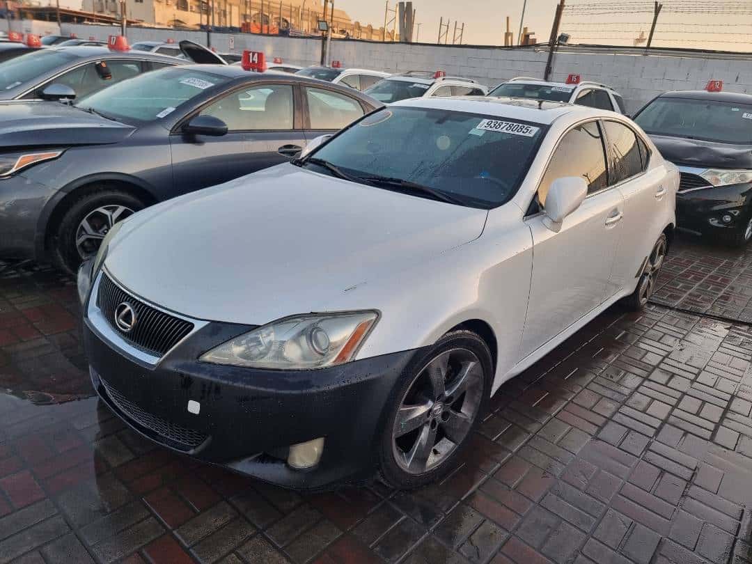 LEXUS IS 250 - Exterior