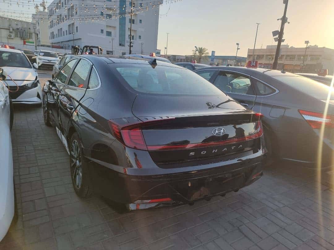 HYUNDAI SONATA 2022 thumbnail 3