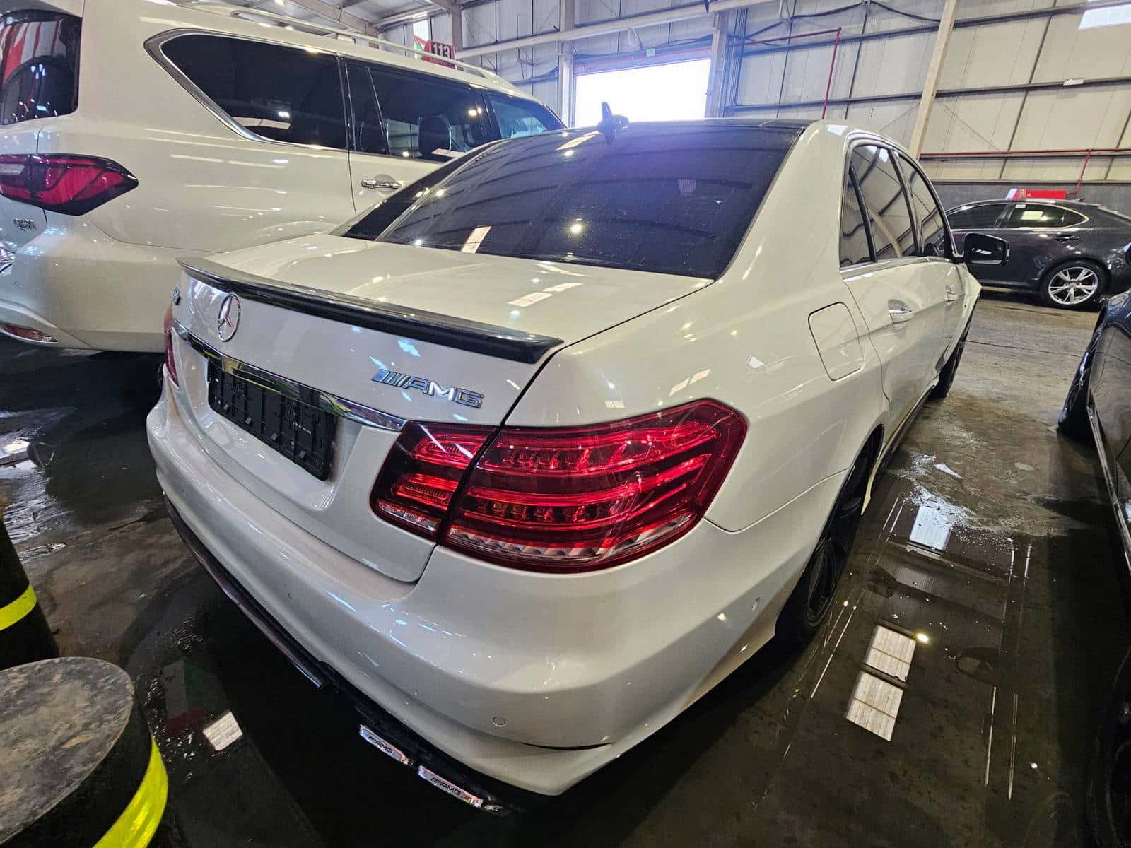 MERCEDES BENZ E 63 AMG S 2014 thumbnail 4