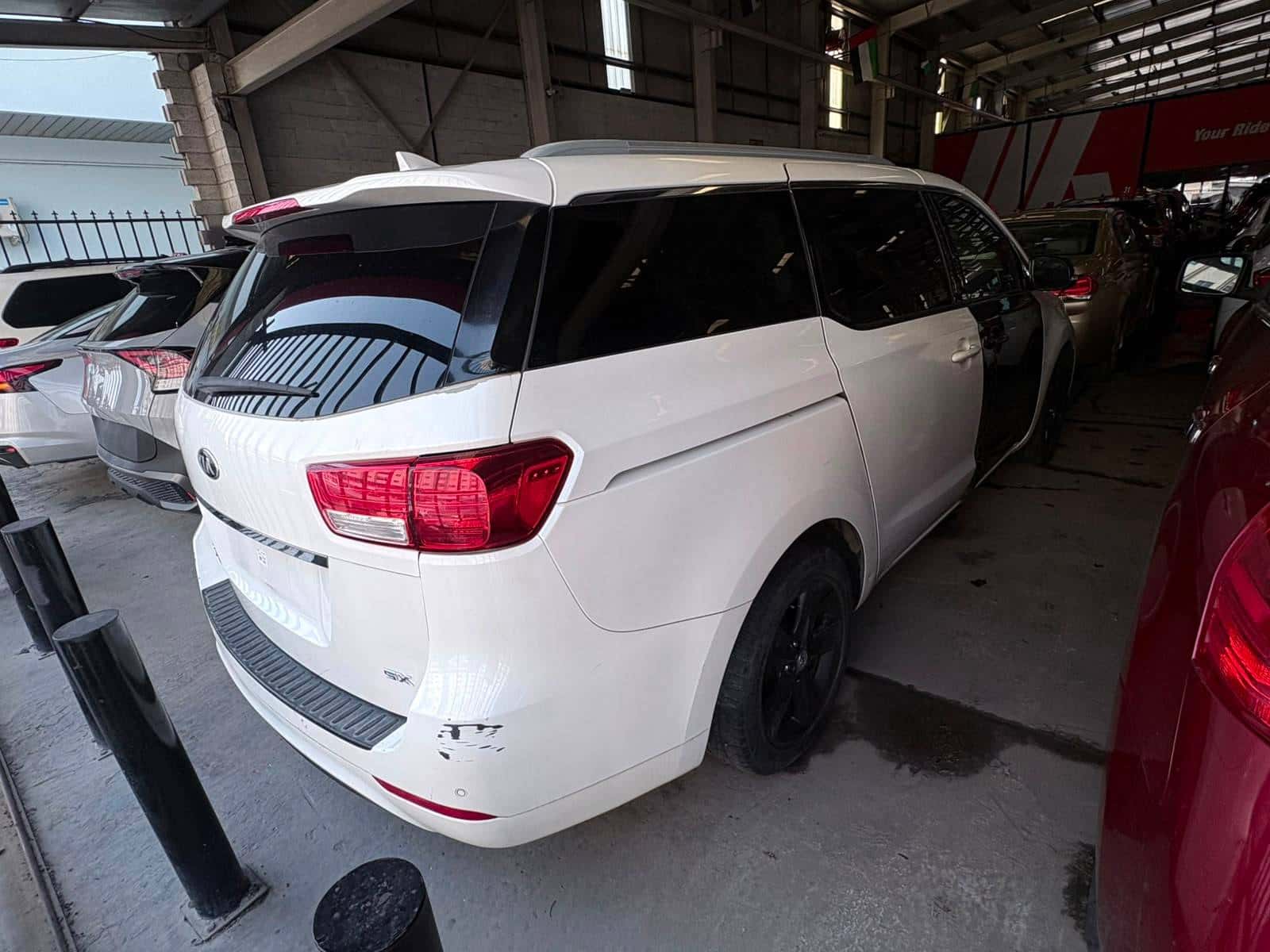KIA SEDONA 2015 thumbnail 5
