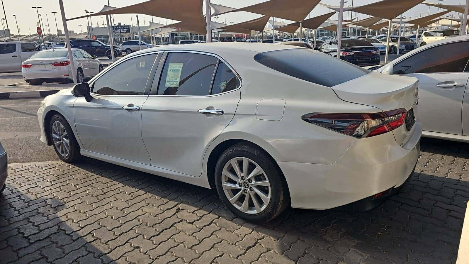 Toyota Camry 2023 thumbnail 5