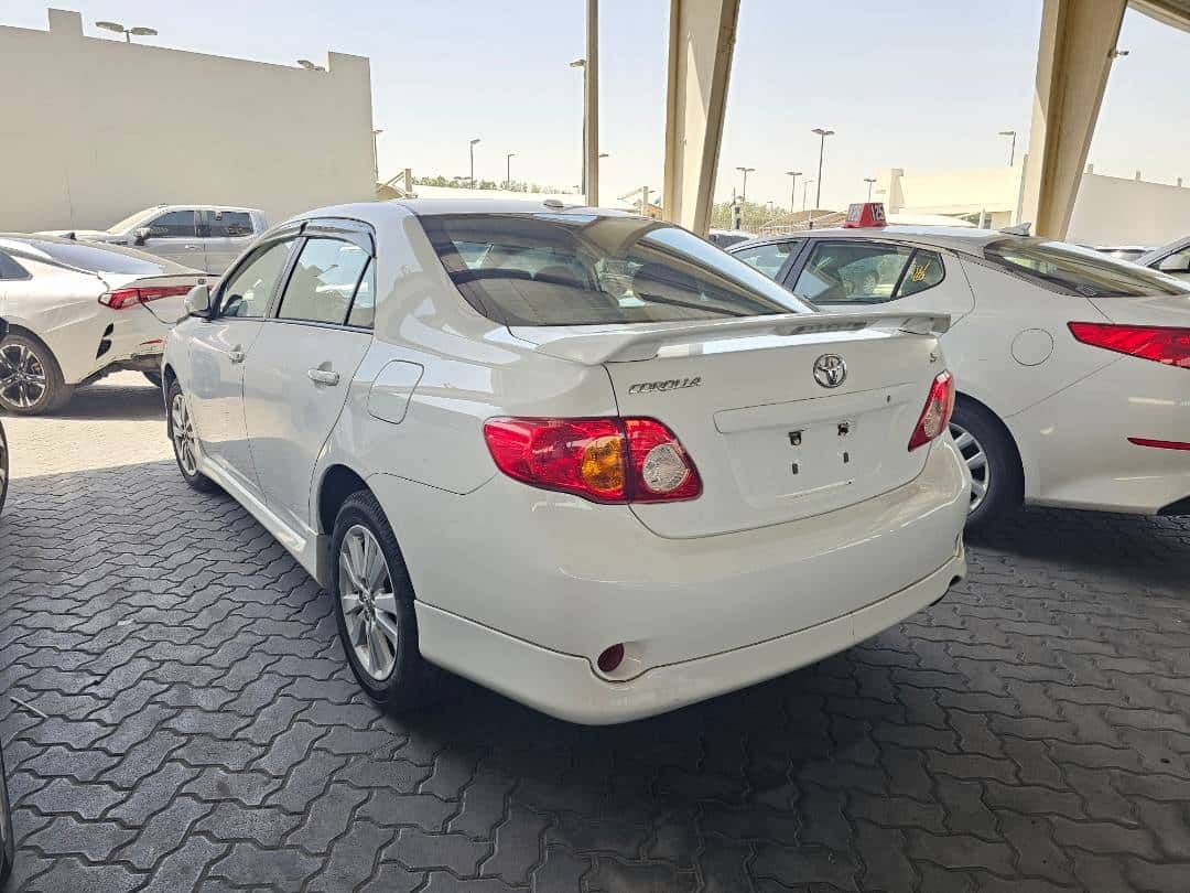 TOYOTA COROLLA 2010 thumbnail 1