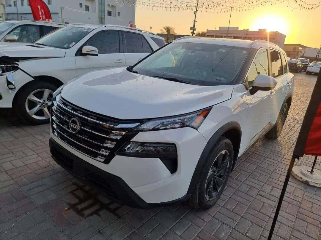 NISSAN ROGUE 2024 thumbnail 2