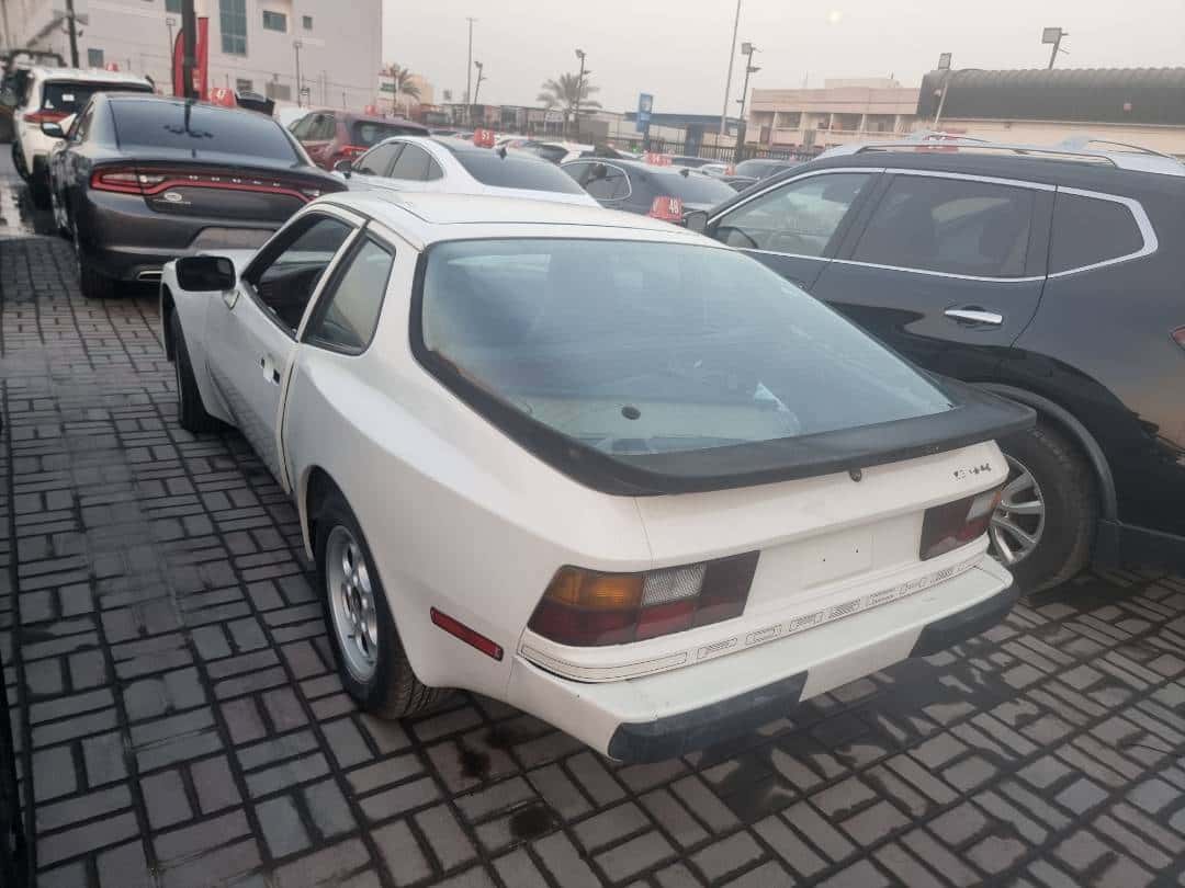 Porsche 944 1985 thumbnail 5