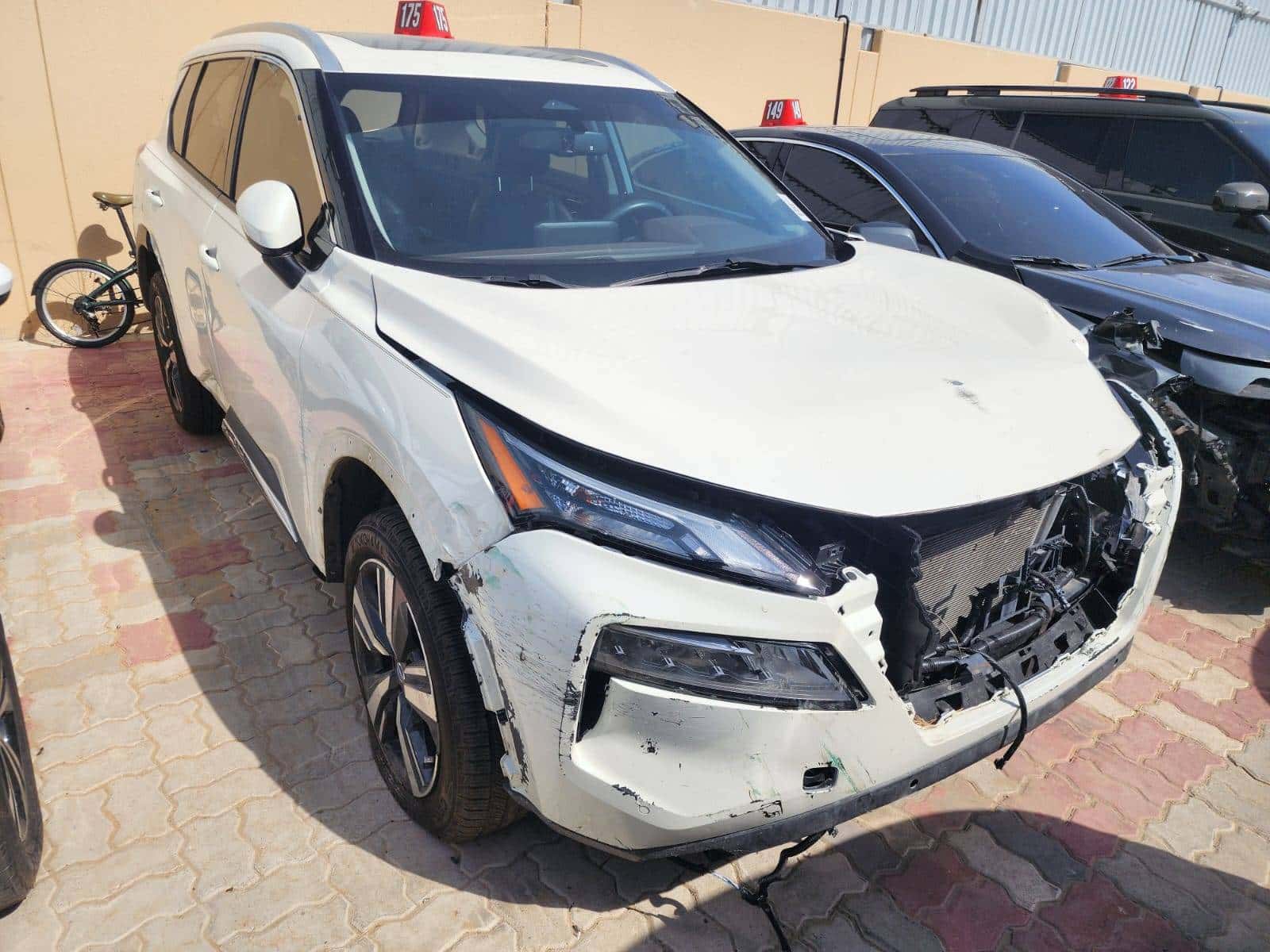 NISSAN ROGUE - Exterior
