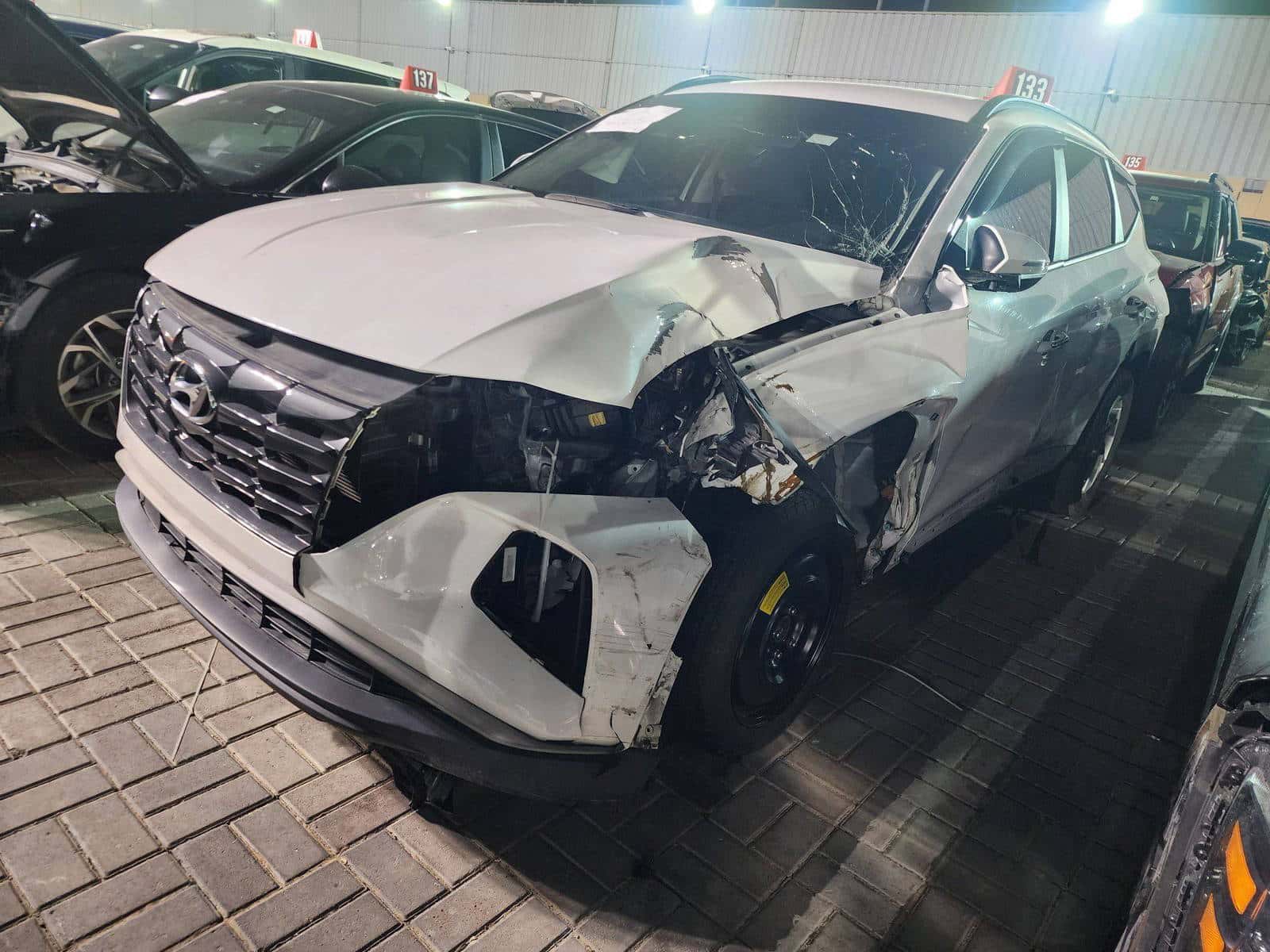 HYUNDAI TUCSON 2023 thumbnail 3