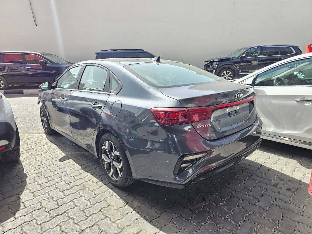 KIA FORTE 2021 thumbnail 1