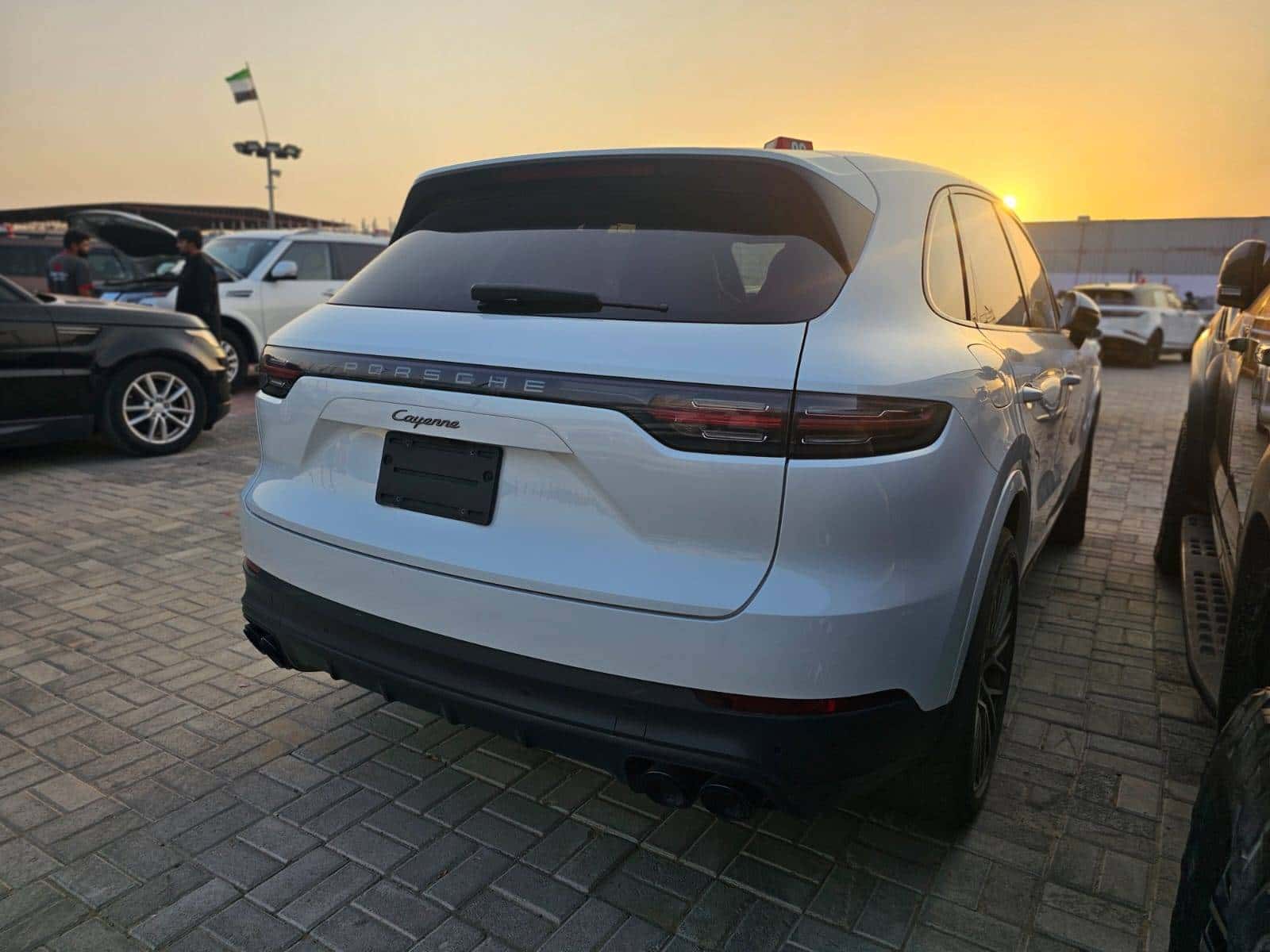 PORSCHE Cayenne 2023 thumbnail 5