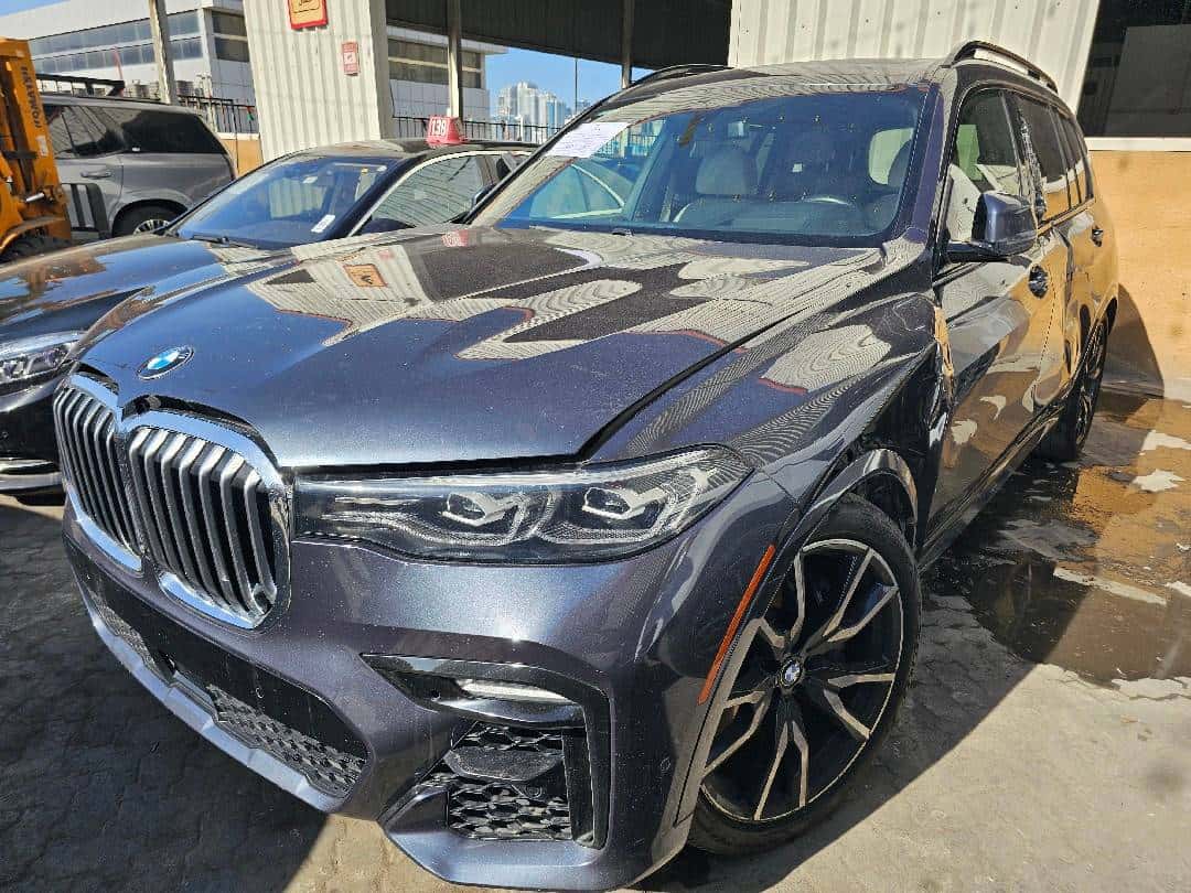 BMW X7 XDRIVE50I - Exterior