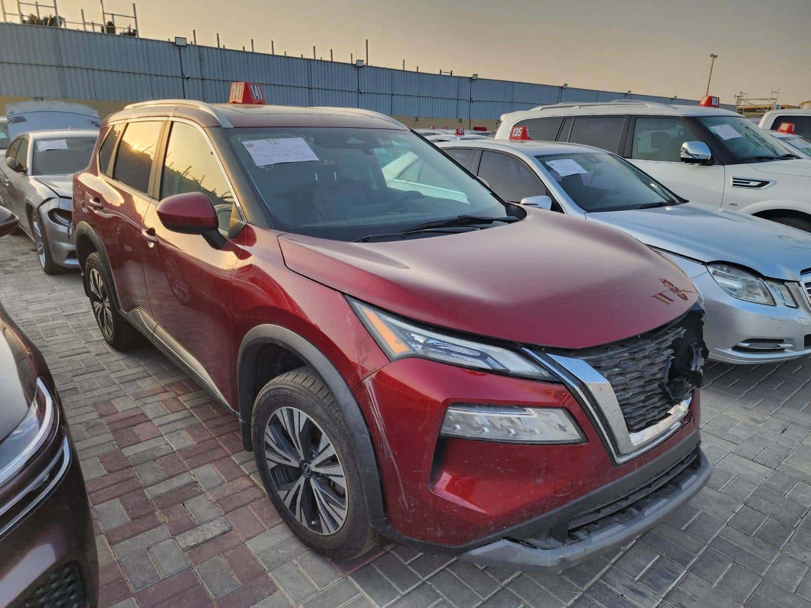 Nissan Rogue 2023 thumbnail 1