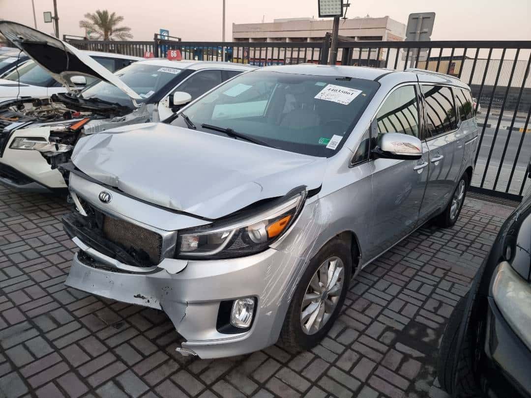KIA SEDONA 2016 thumbnail 2