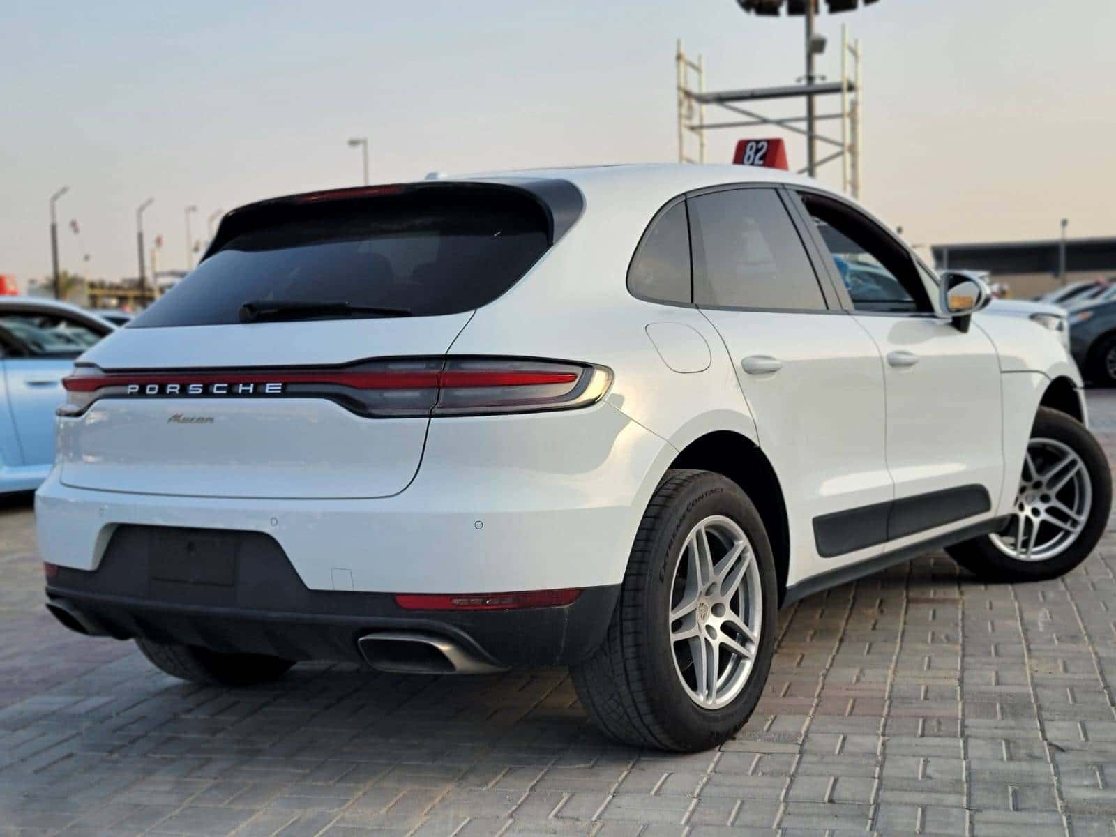 Porsche Macan 2021 thumbnail 5