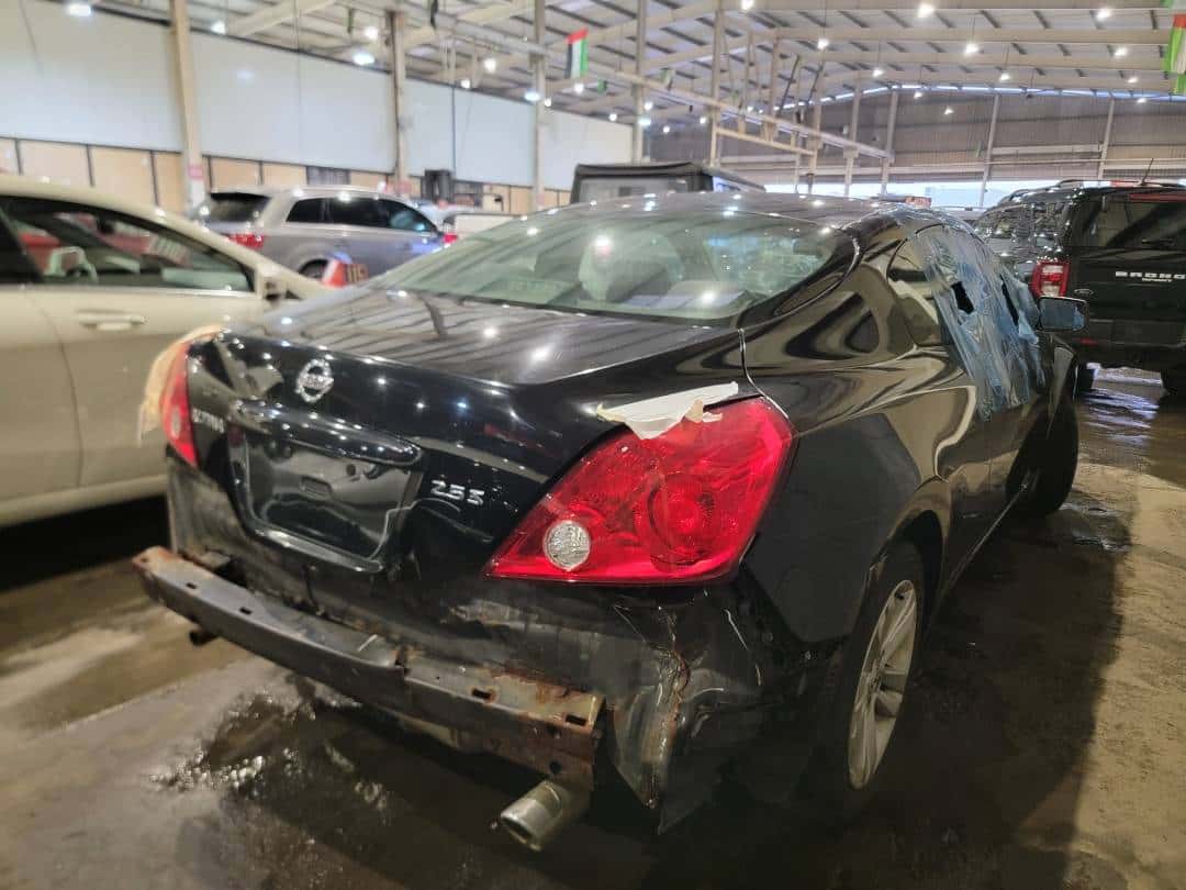 NISSAN ALTIMA - Exterior