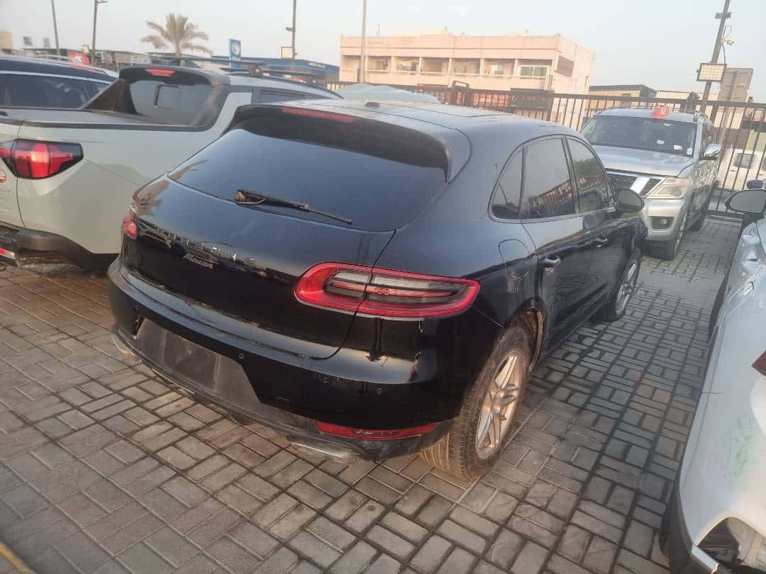 Porsche Macan 2017 thumbnail 3