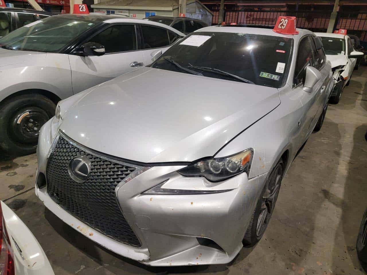 LEXUS IS 200T 2016 thumbnail 3