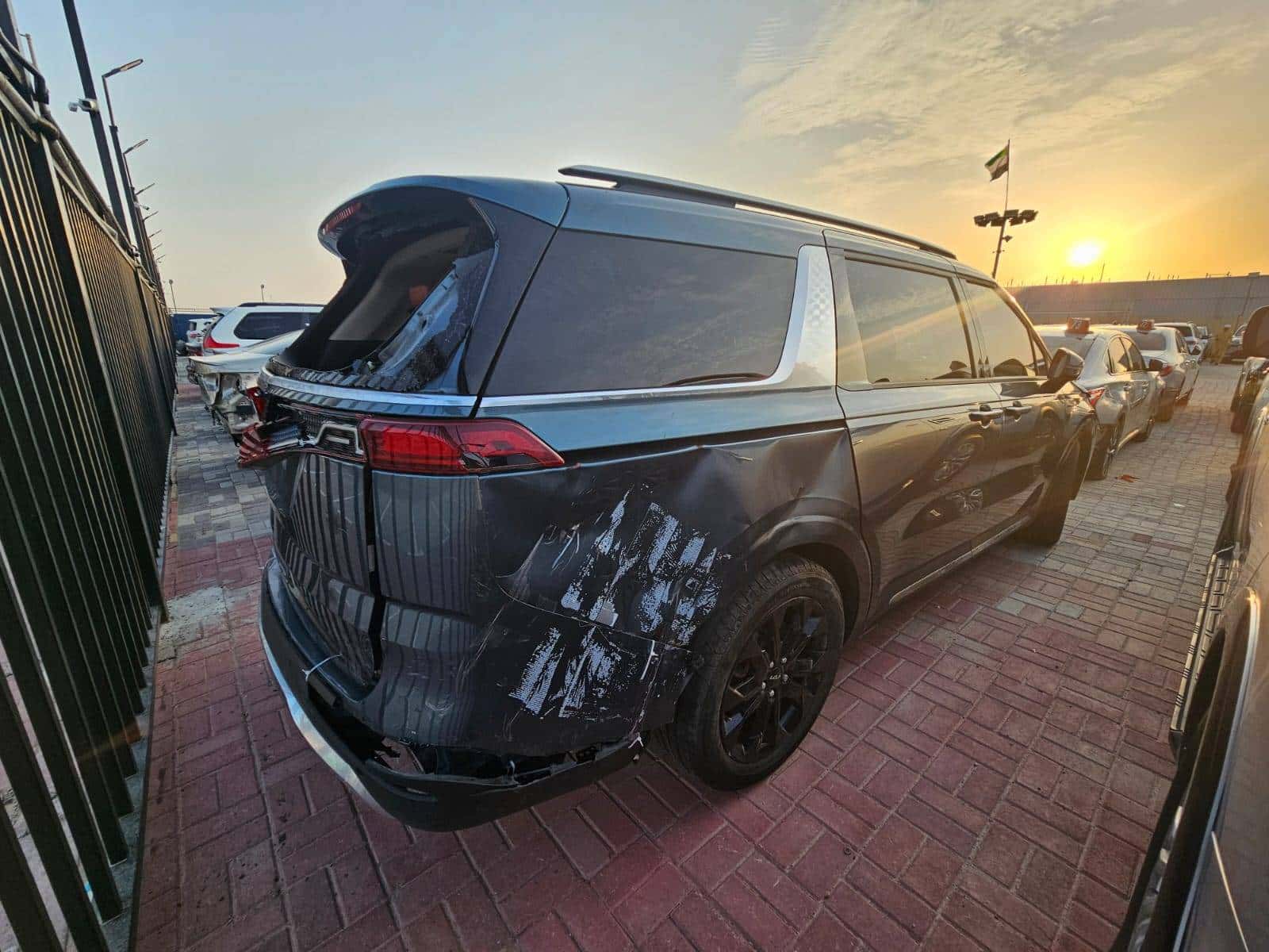 KIA CARNIVAL SX PRESTIGE 2022 thumbnail 5