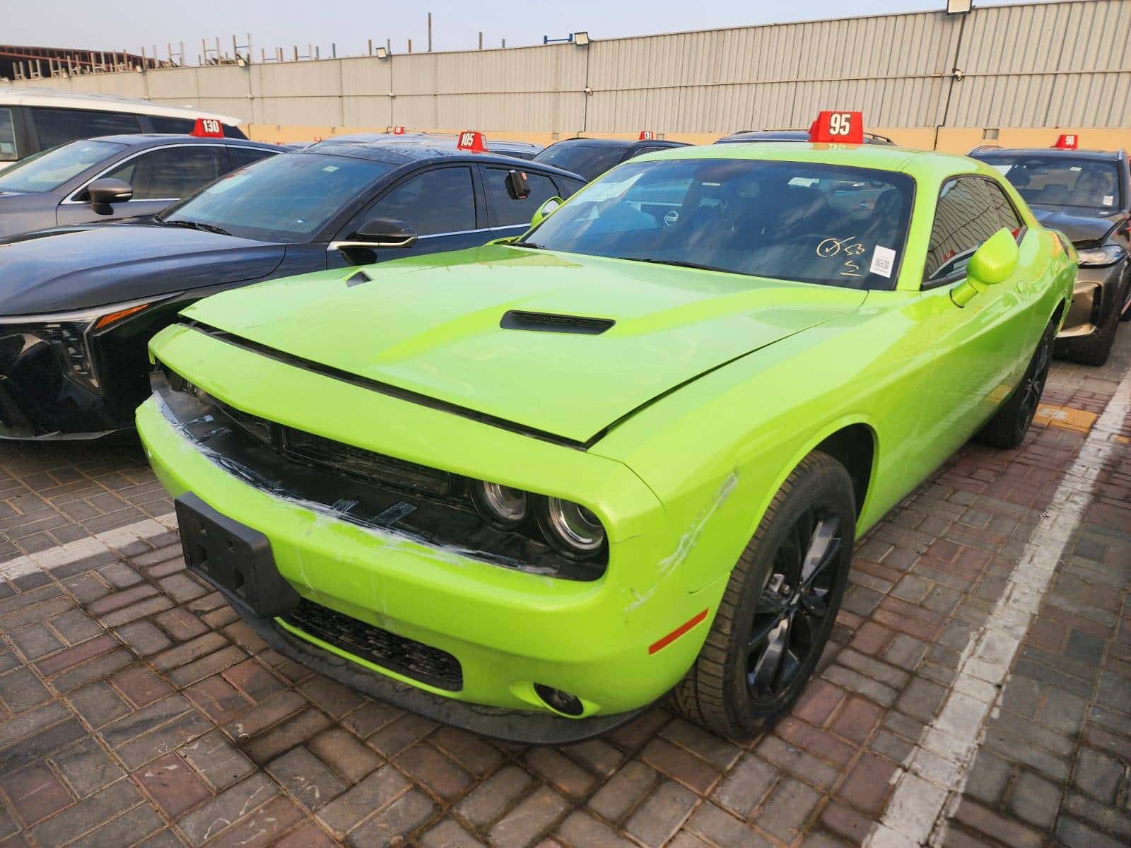 DODGE CHALLENGER 2023 thumbnail 2