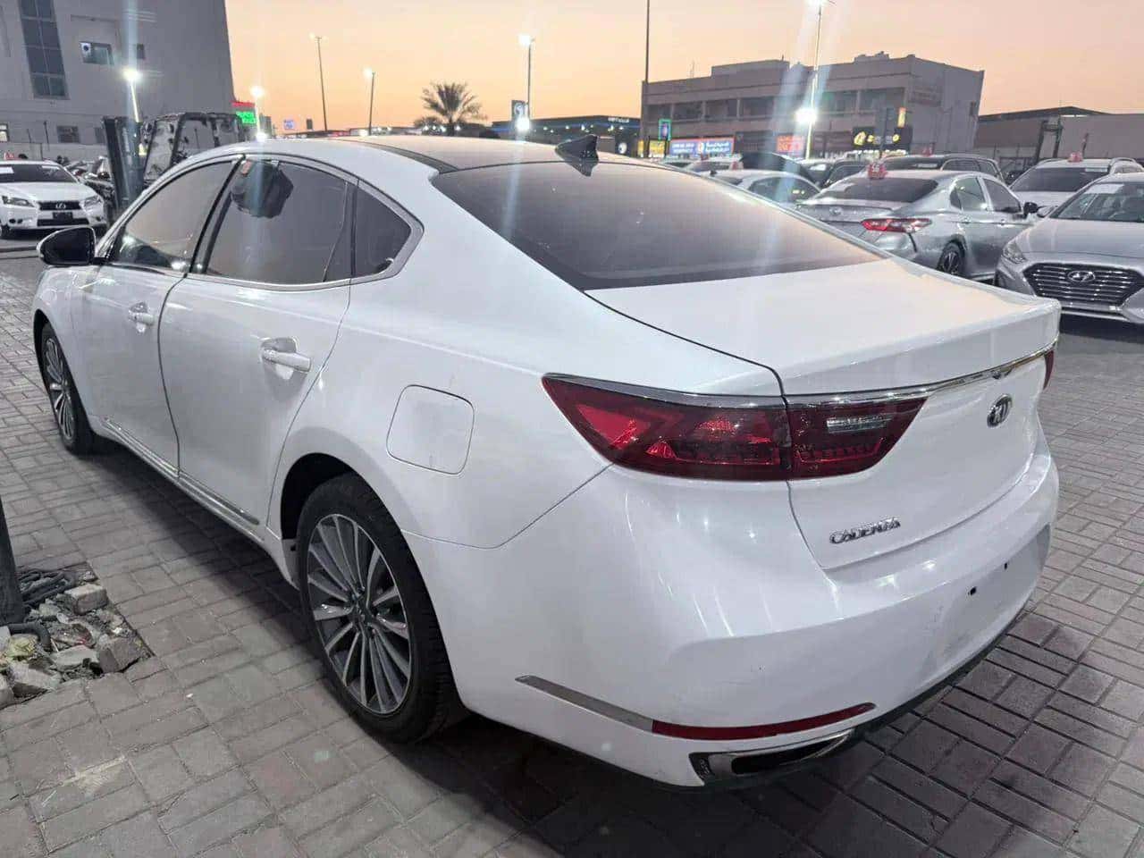 KIA CADENZA 2018 thumbnail 3