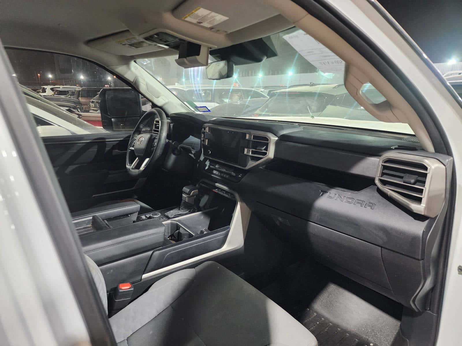 TOYOTA TUNDRA 2022 thumbnail 7