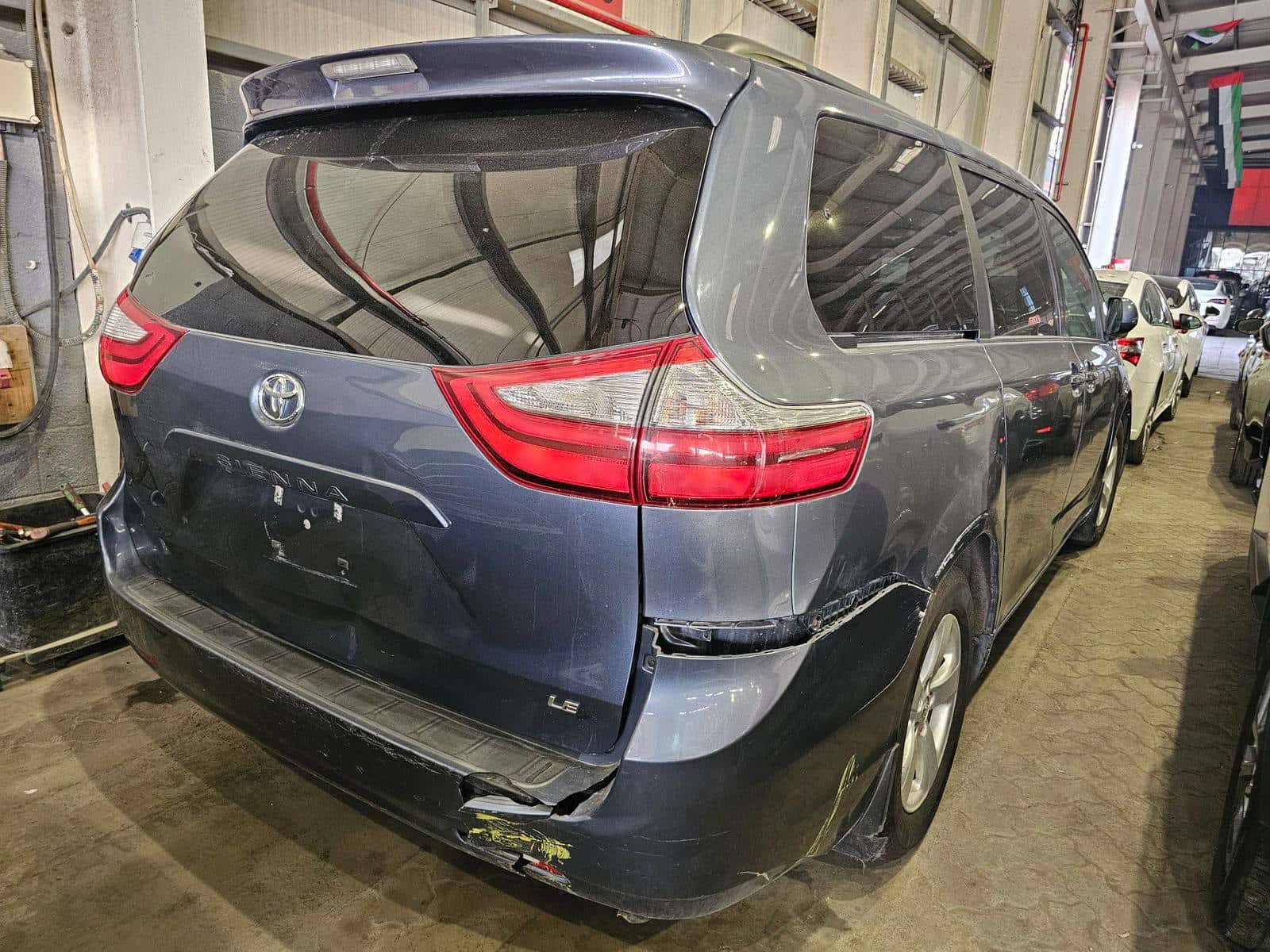 Toyota Sienna 2015 thumbnail 4