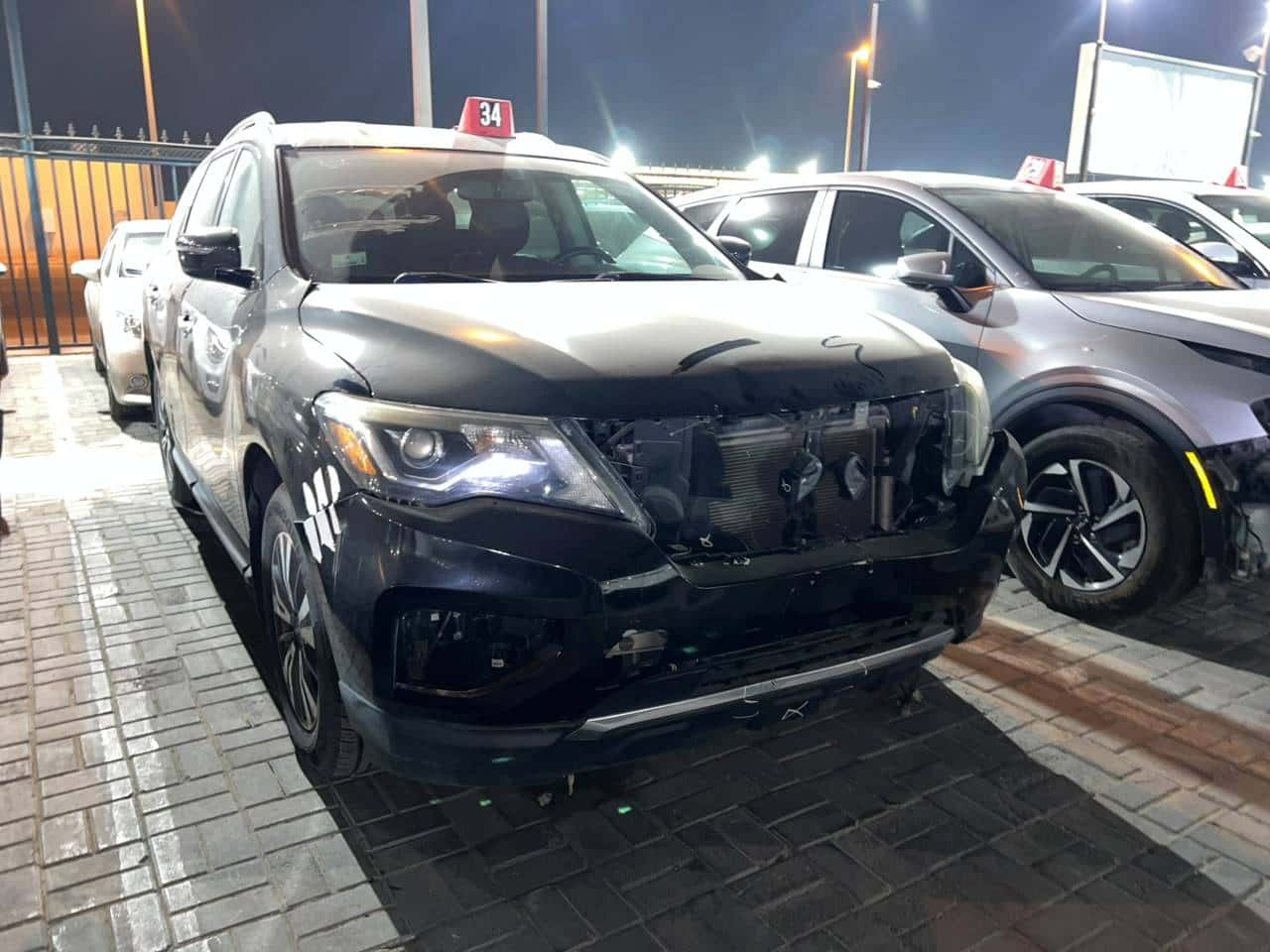 Nissan Pathfinder 2017 thumbnail 3