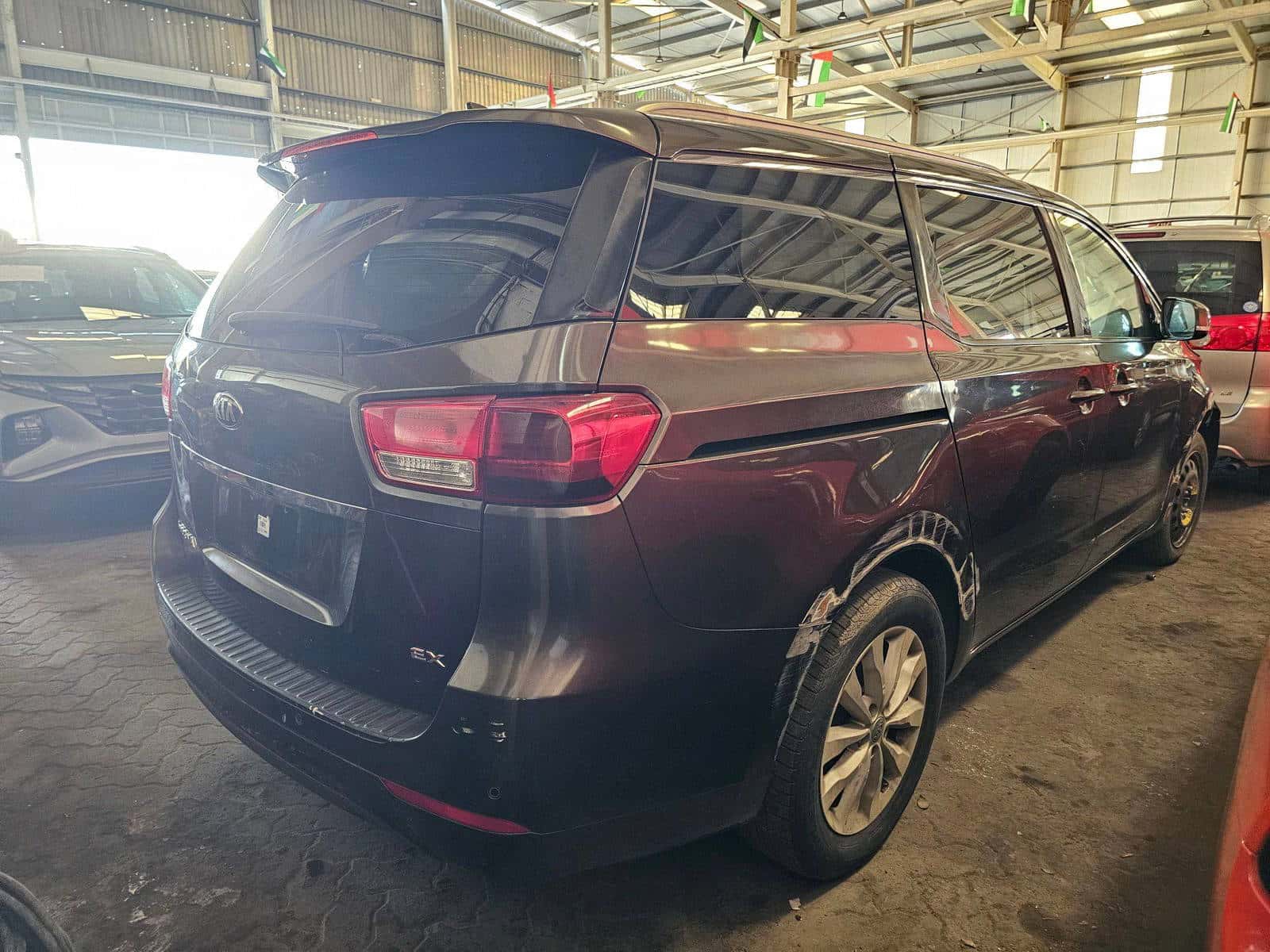 KIA SEDONA 2016 thumbnail 4