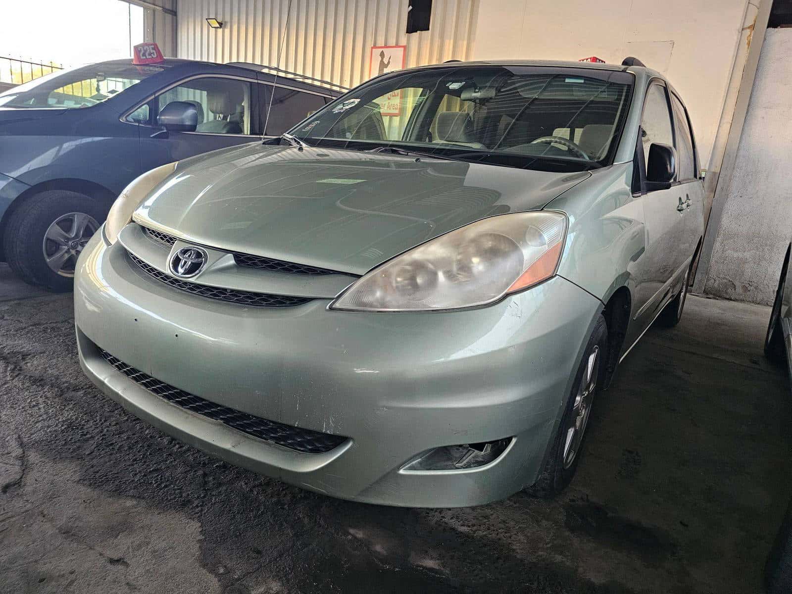 TOYOTA SIENNA 2008 thumbnail 4