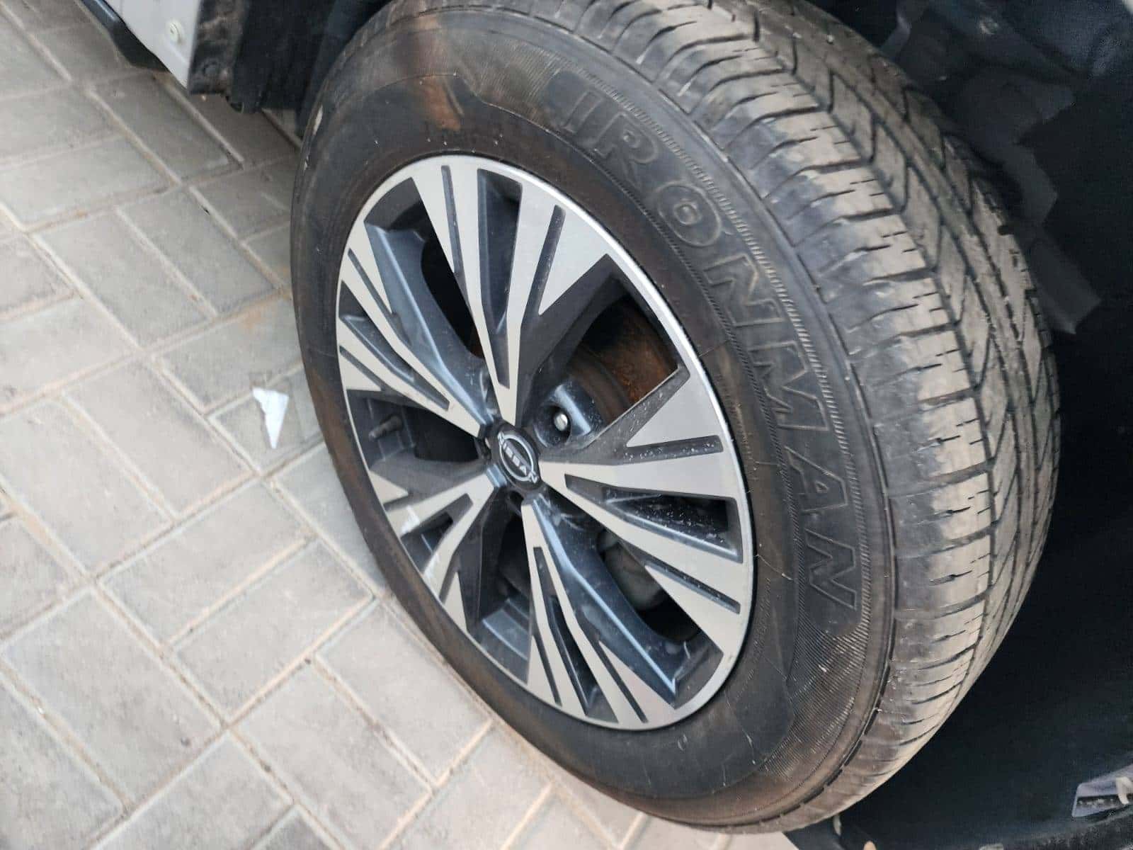NISSAN ROGUE 2023 thumbnail 4