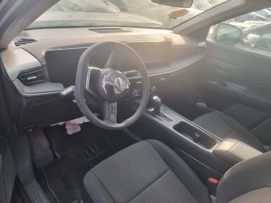 Nissan Kicks 2025 thumbnail 6