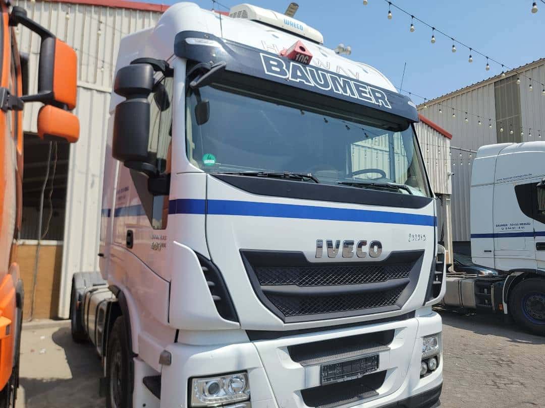 IVECO AS 440 T - Exterior