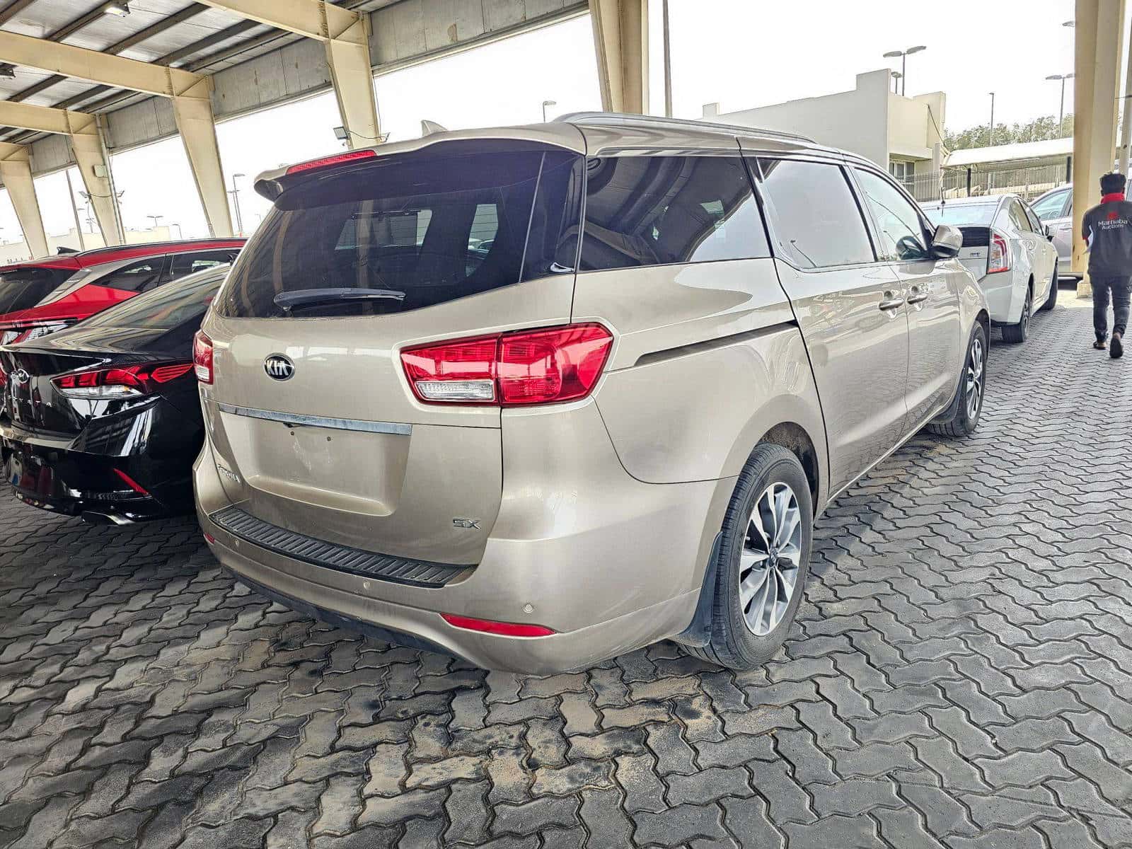 KIA SEDONA 2015 thumbnail 3
