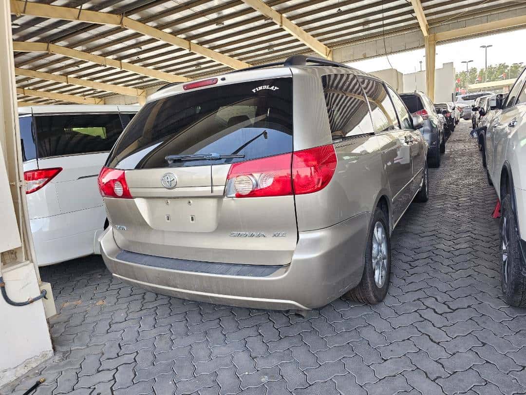 Toyota Sienna 2008 thumbnail 1