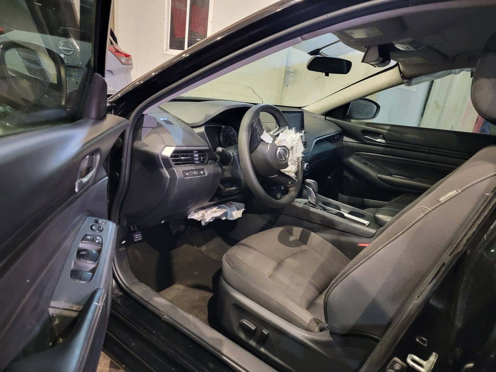 NISSAN ALTIMA - Exterior