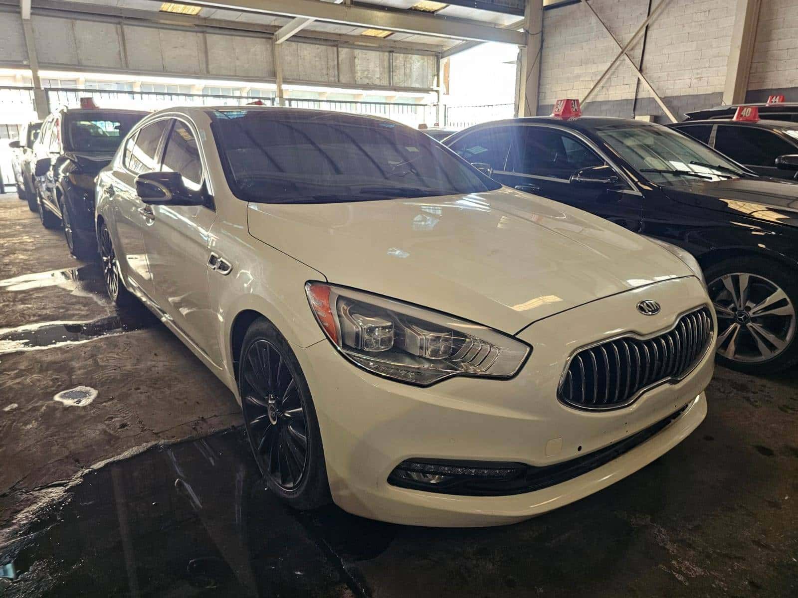 Kia K900 2015 thumbnail 5