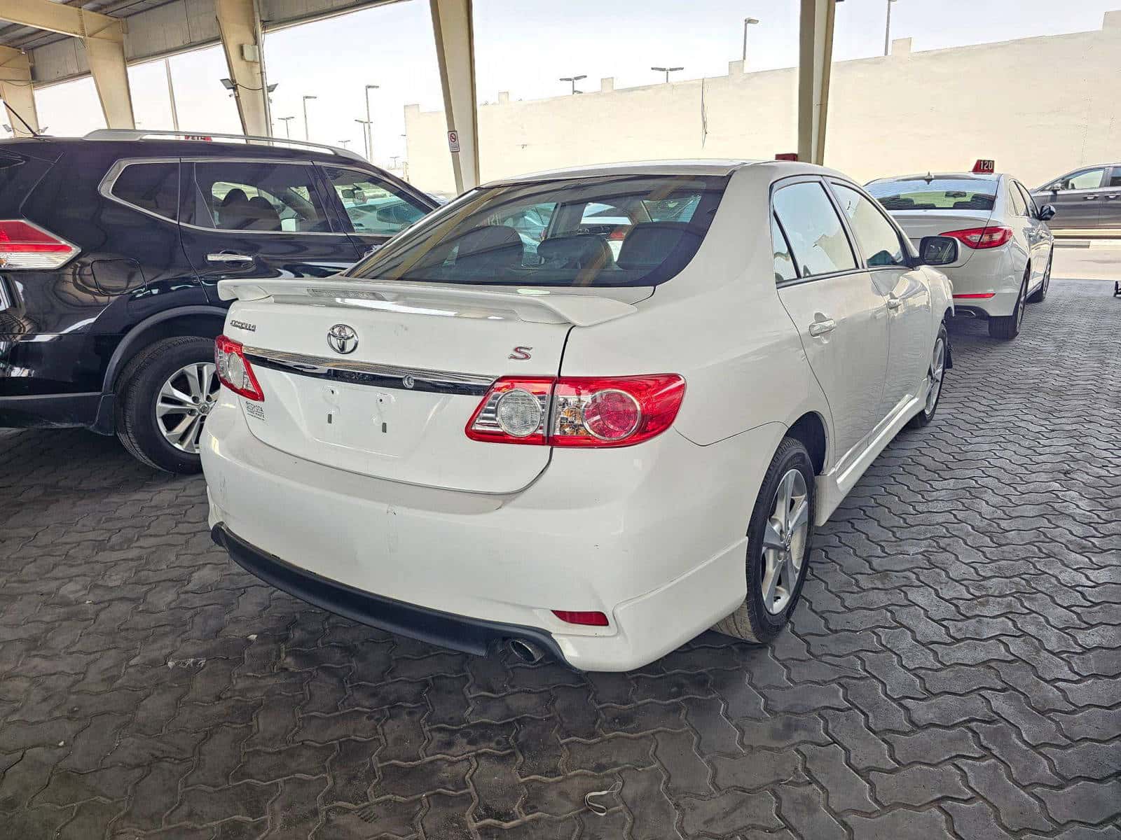 TOYOTA COROLLA 2013 thumbnail 3