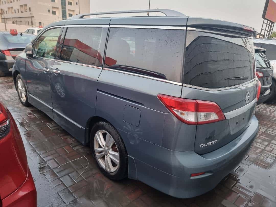 NISSAN QUEST 2012 thumbnail 4