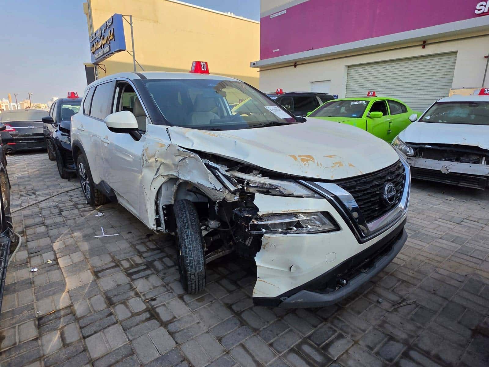 Nissan Rogue 2023 thumbnail 3