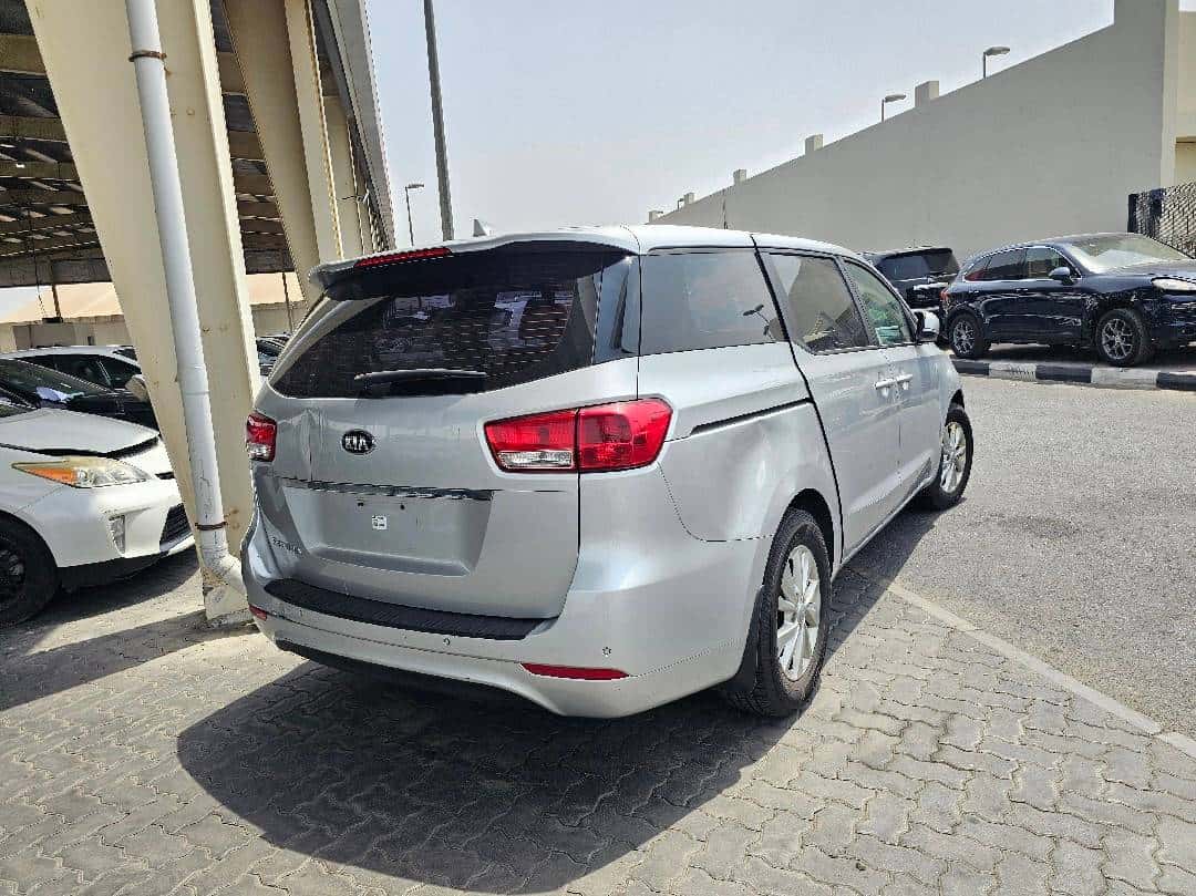 KIA SEDONA 2015 thumbnail 1