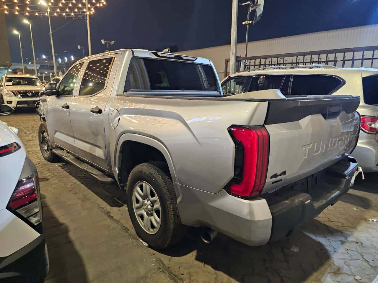 2024 Toyota Tundra thumbnail 4