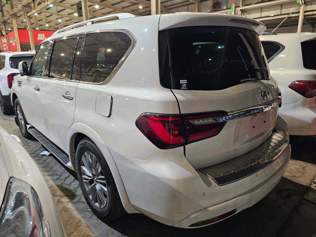 INFINITI QX80 2018 thumbnail 5