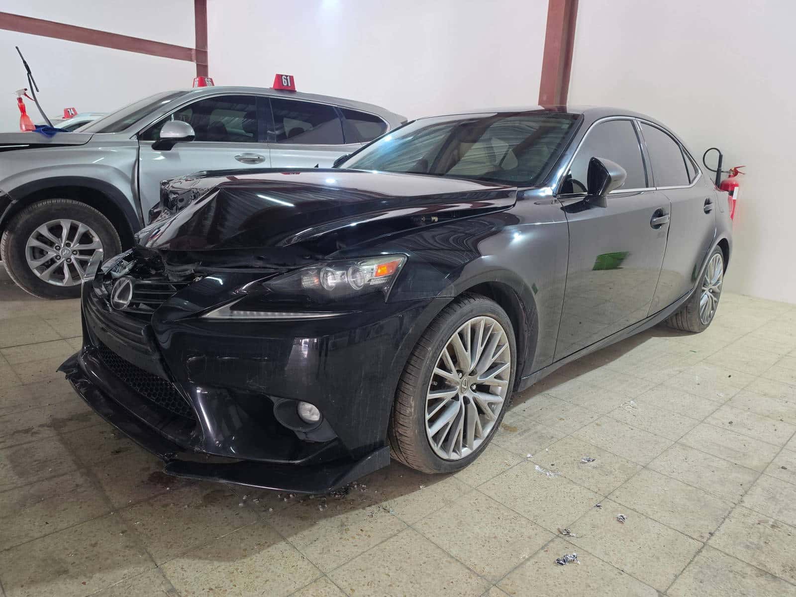 Lexus IS 250 2015 thumbnail 3