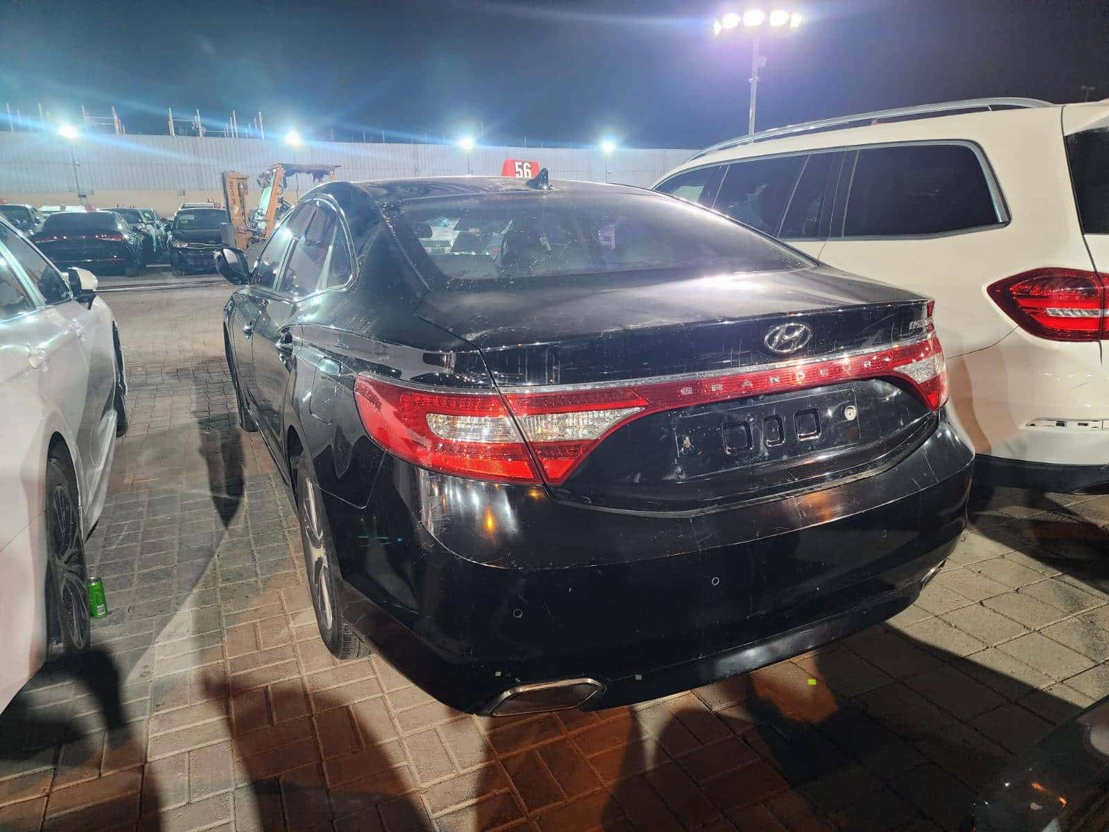 HYUNDAI GRANDEUR - Exterior
