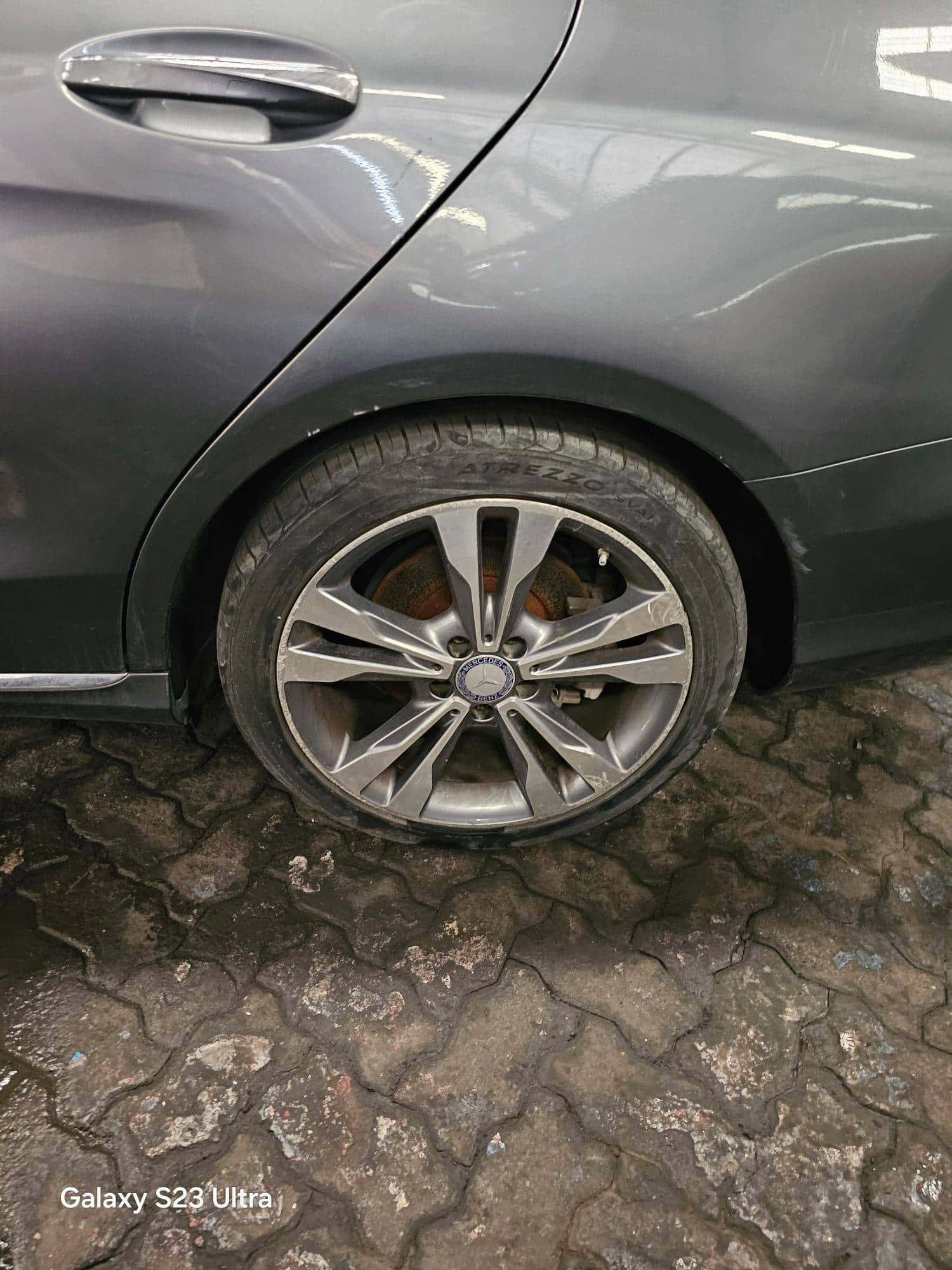 MERCEDES BENZ C300 - Exterior