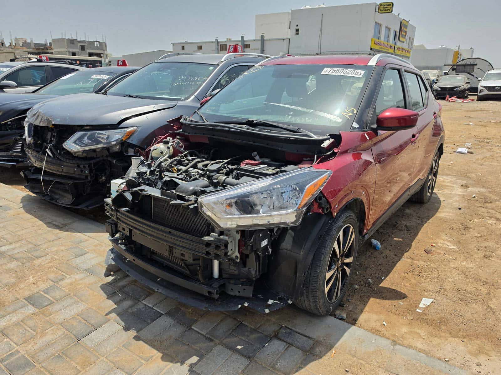 NISSAN KICKS 2019 thumbnail 2