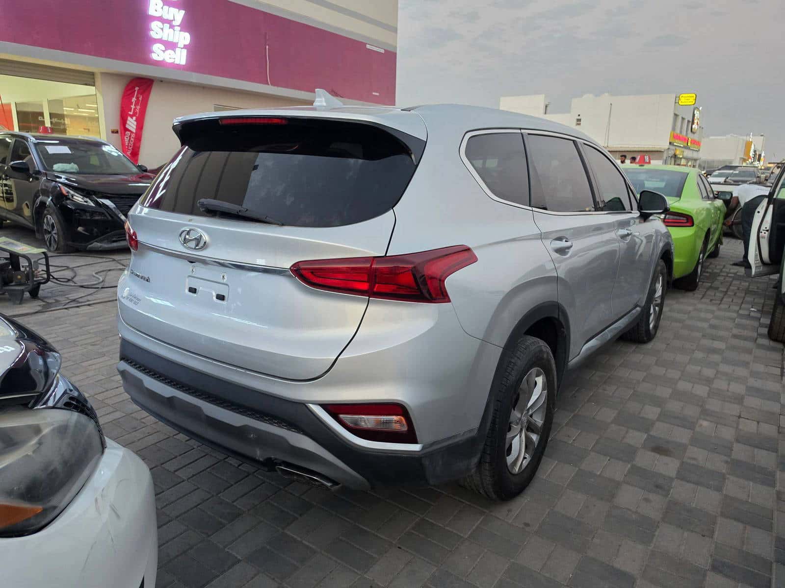 HYUNDAI SANTA FE 2019 thumbnail 4