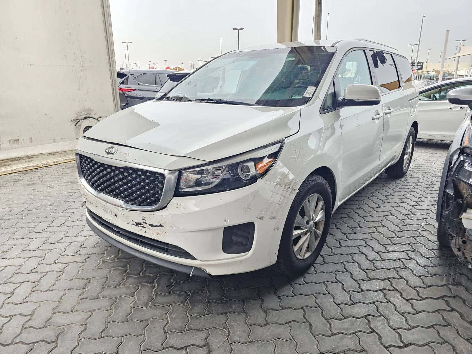 KIA SEDONA - Exterior