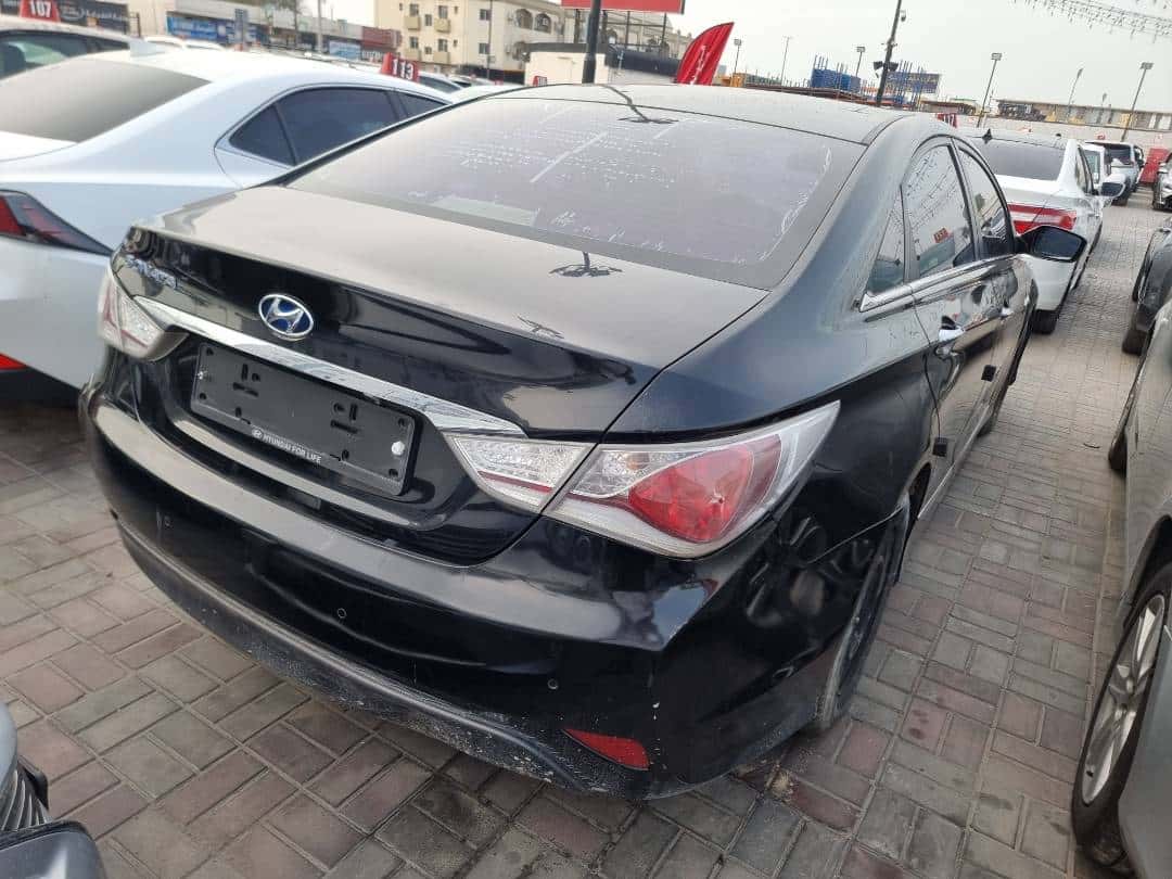 HYUNDAI SONATA - Exterior