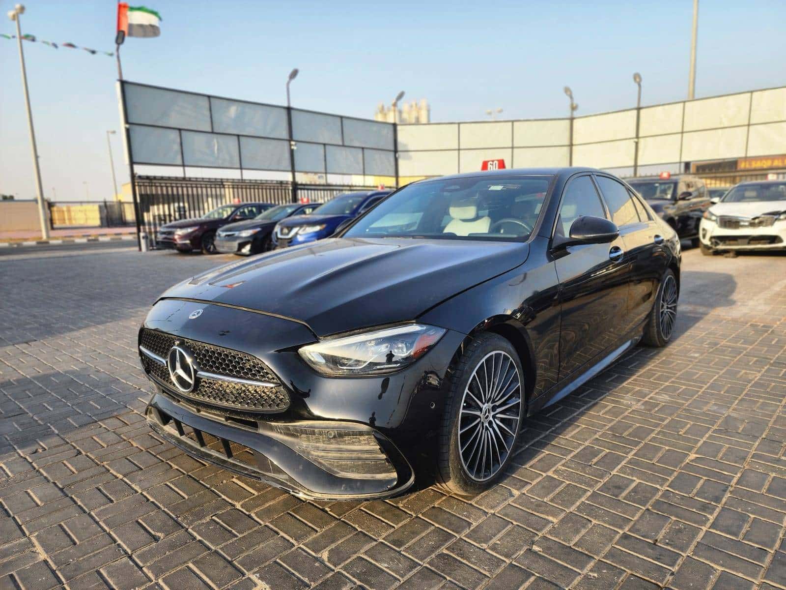 MERCEDES BENZ C300 2023 thumbnail 3