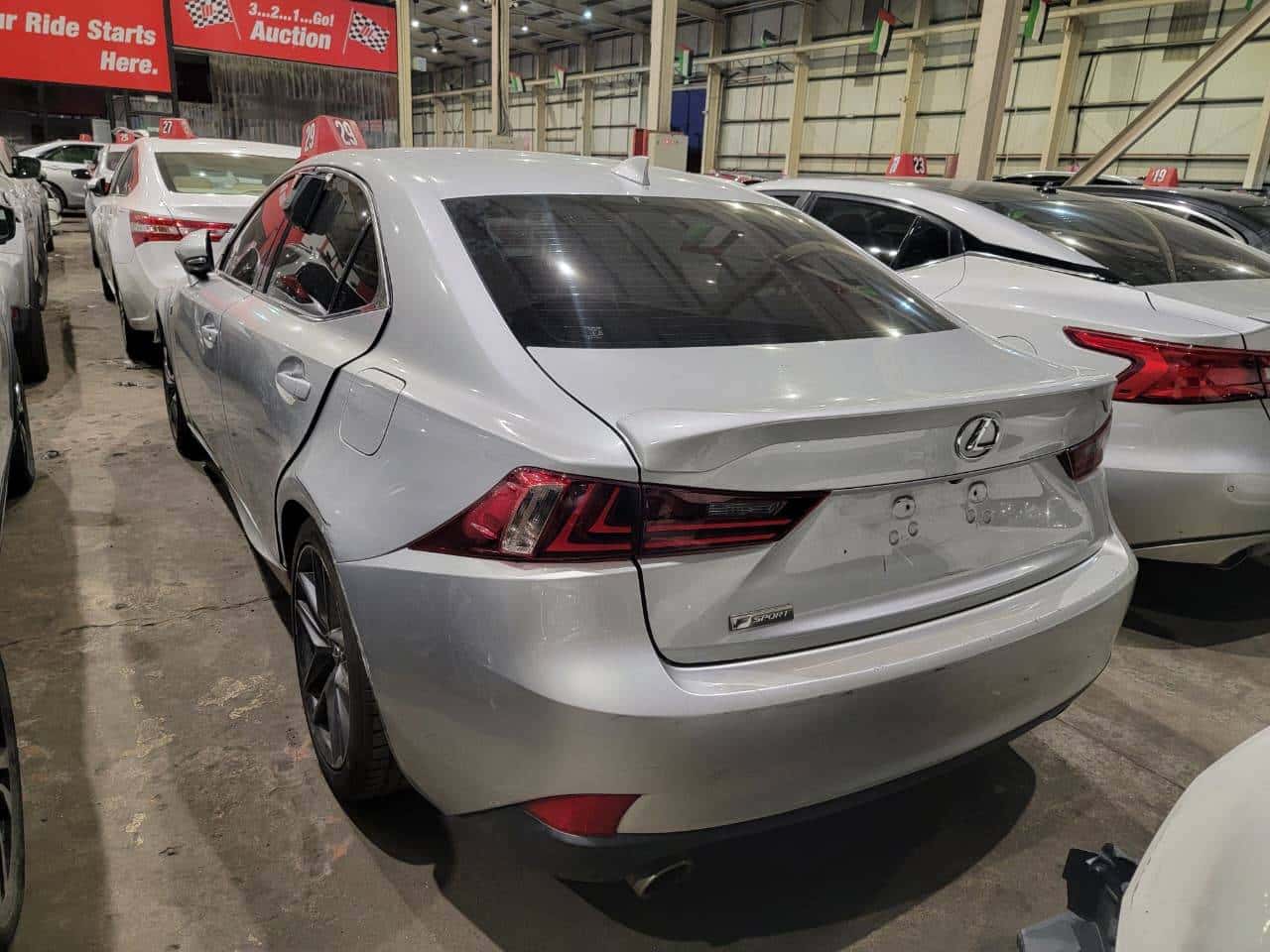 LEXUS IS 200T 2016 thumbnail 4