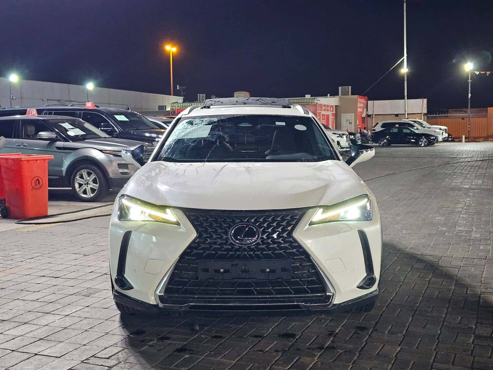 LEXUS UX 300H 2025 thumbnail 7